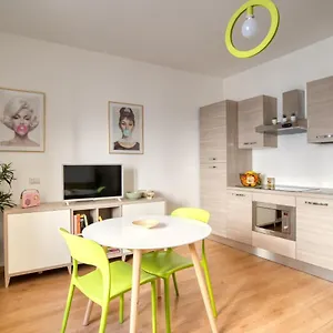 Appartamento Caseospitali - Casa Diva Monolocale In Centro Storico, Cernusco Sul Naviglio